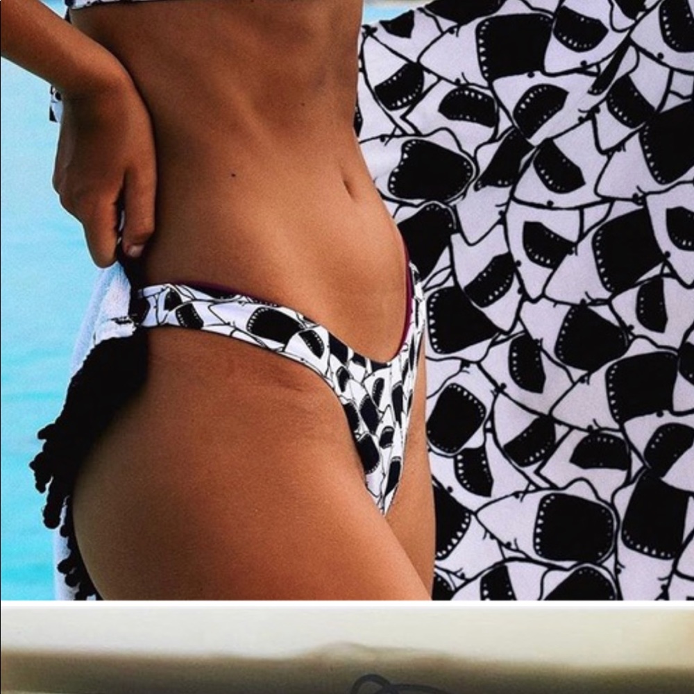 Moana Bikini Jaws Reversible Bottoms